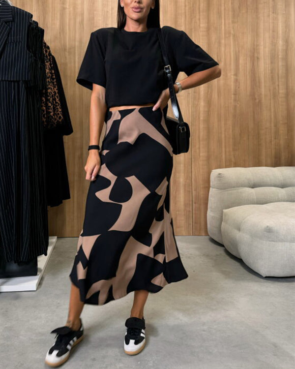 Printed Bodycon Midi Skirt